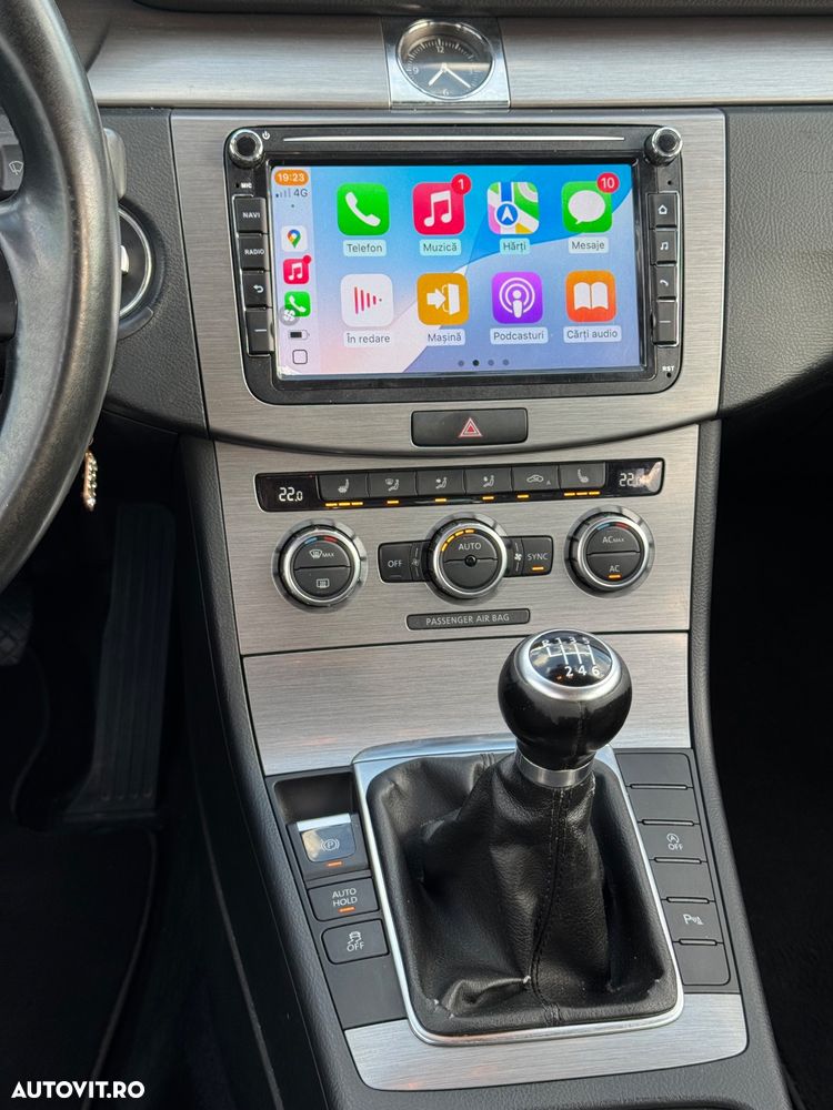 Volkswagen Passat Variant 2.0 Blue TDI SCR Comfortline - 8