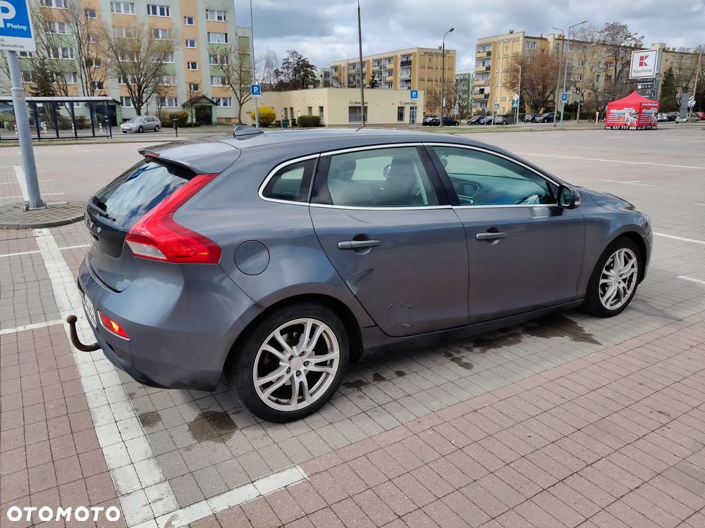 Volvo V40 D2 Momentum - 3