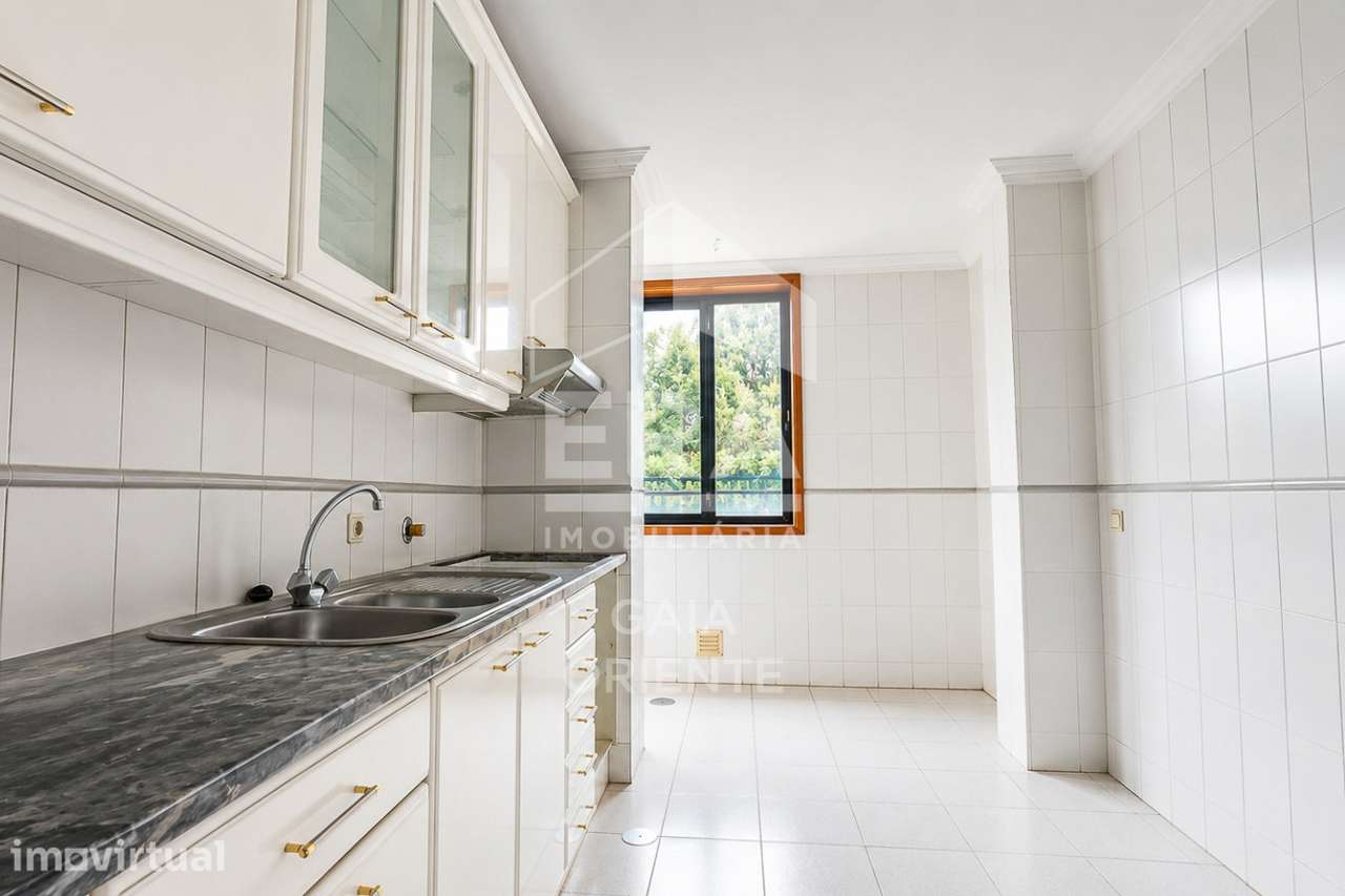 Apartamento T2 com varanda em Grijó - Grande imagem: 2/12