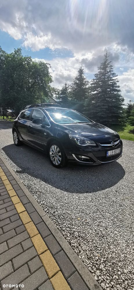 Opel Astra 1.4 Turbo Exklusiv - 2