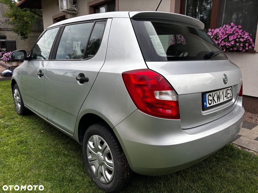 Skoda Fabia - 10