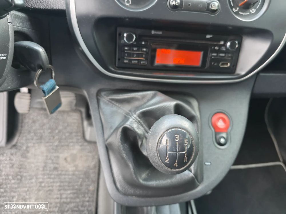 Renault KANGOO - 18