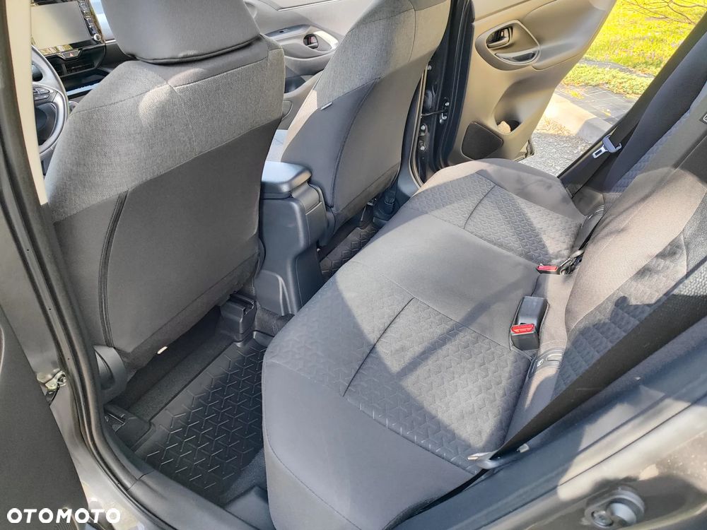 Toyota Yaris 1.5 Comfort - 12