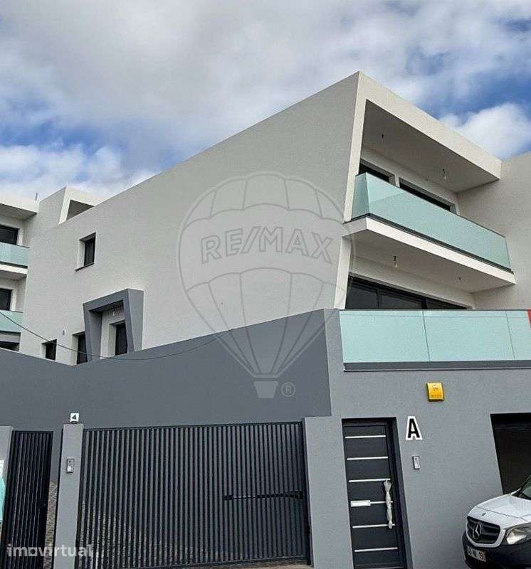 Moradia T3 para venda - Grande imagem: 2/6