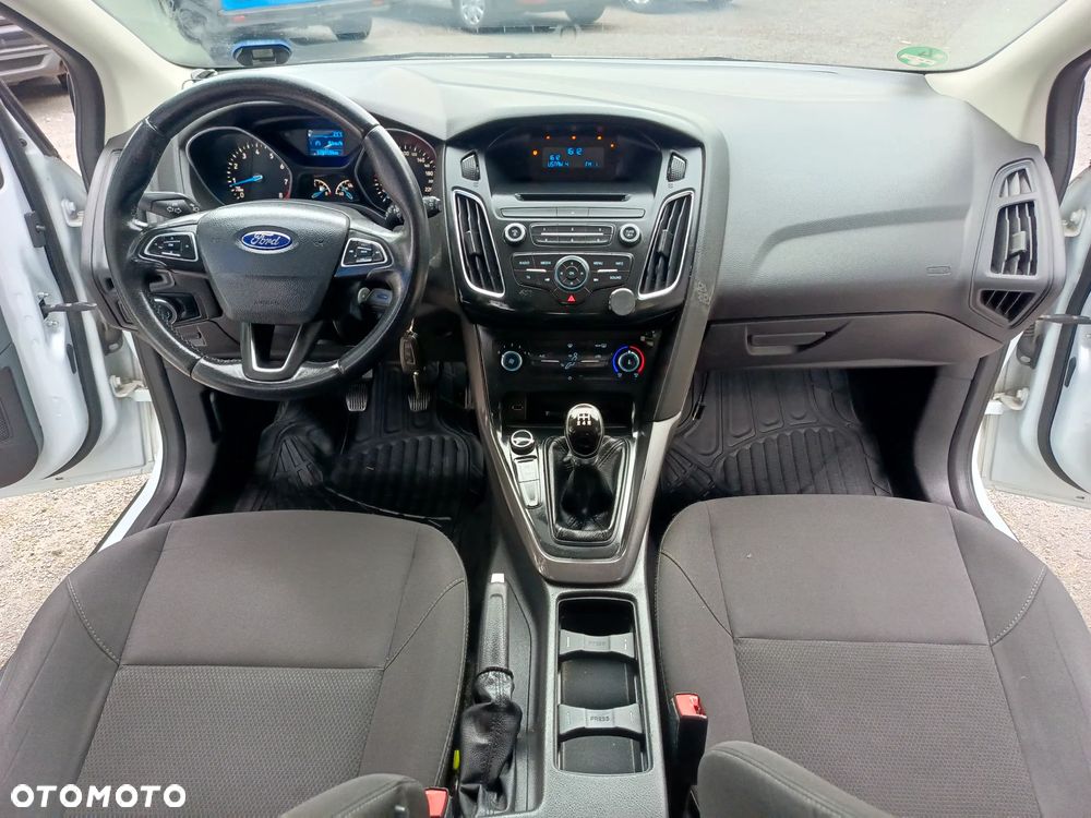 Ford Focus - 31