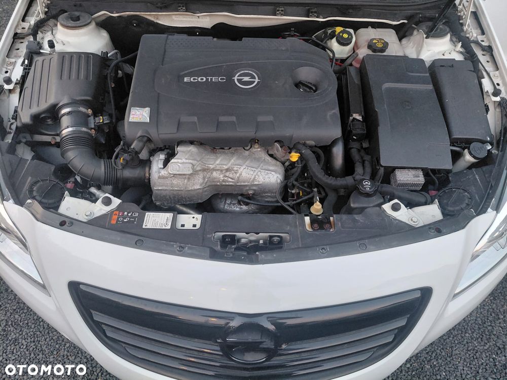 Opel Insignia 2.0 CDTI - 12