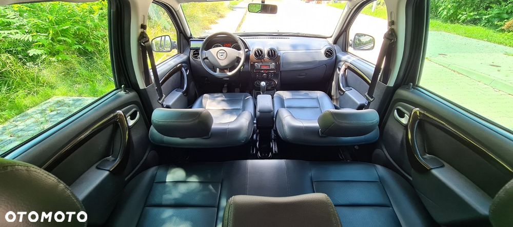 Dacia Duster 1.6 Laureate Euro5 - 6