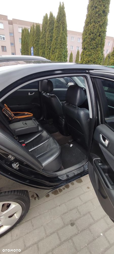 Hyundai Sonata 2.0 GL Comfort - 11