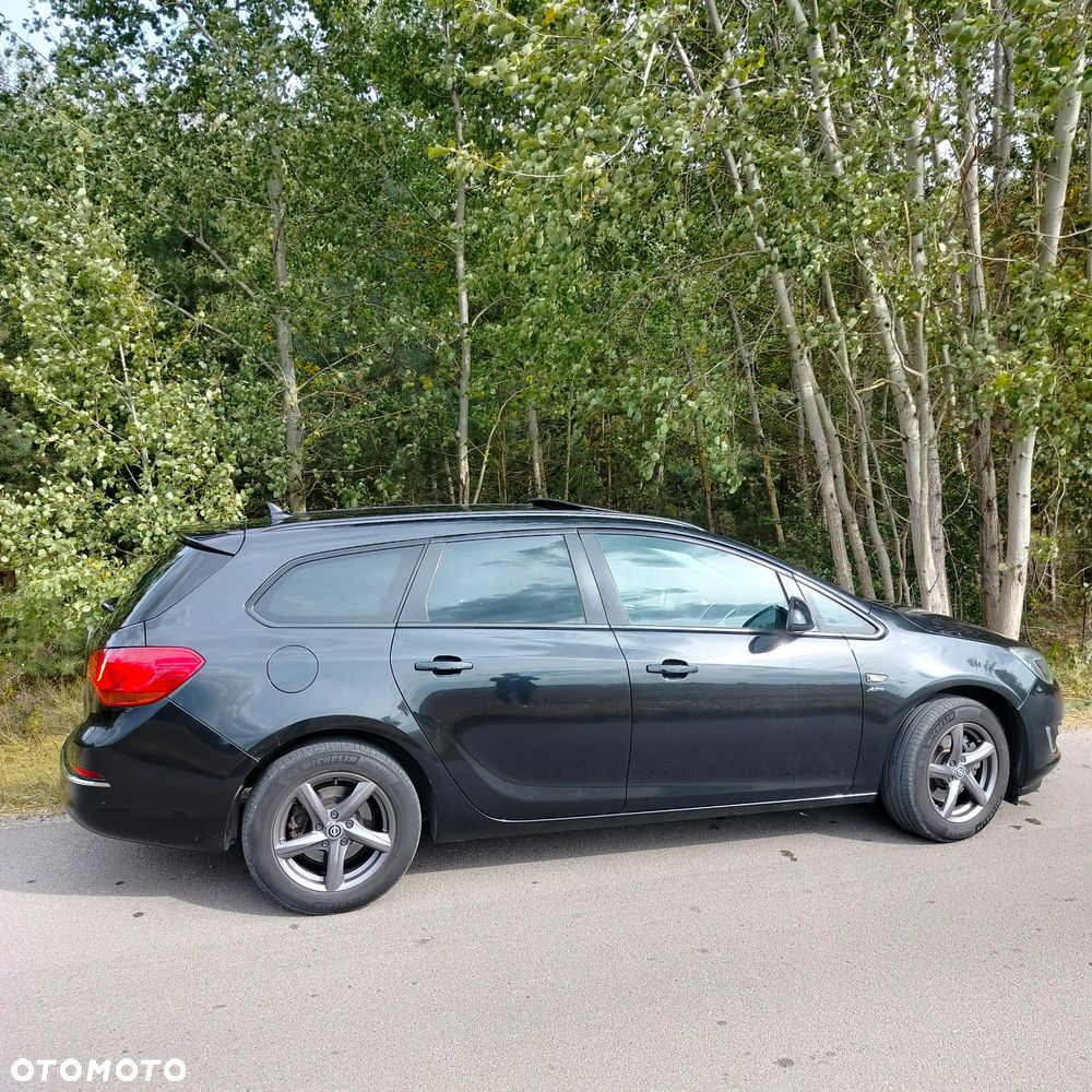 Opel Astra - 25