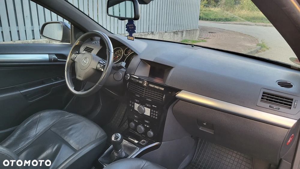 Opel Astra - 24
