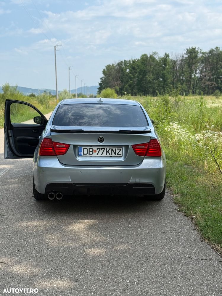 BMW Seria 3 320d DPF Aut. - 7