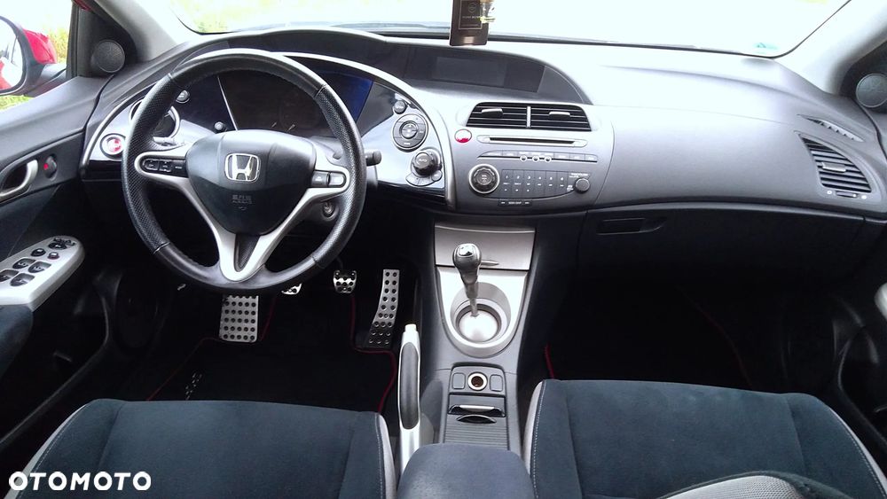 Toyota Auris 1.4 D-4D Terra - 19