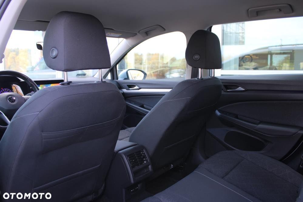 Volkswagen Golf - 11