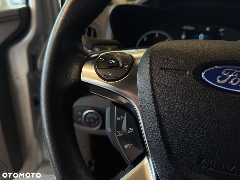 Ford Tourneo Connect - 16