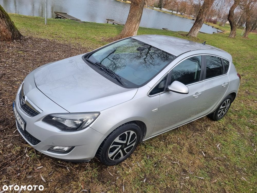 Opel Astra 1.6 T Enjoy - 1