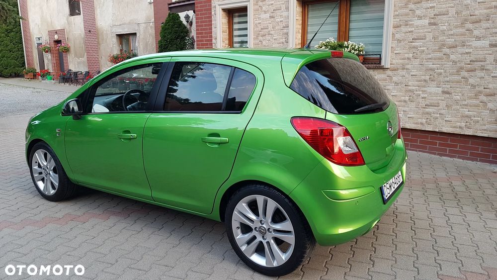 Opel Corsa 1.4 16V Enjoy - 13