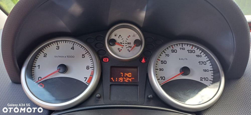 Peugeot 207 - 9