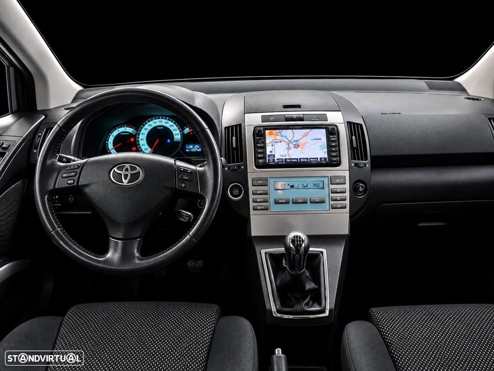 Toyota Corolla Verso 2.2 D-4D DPF Sol - 17