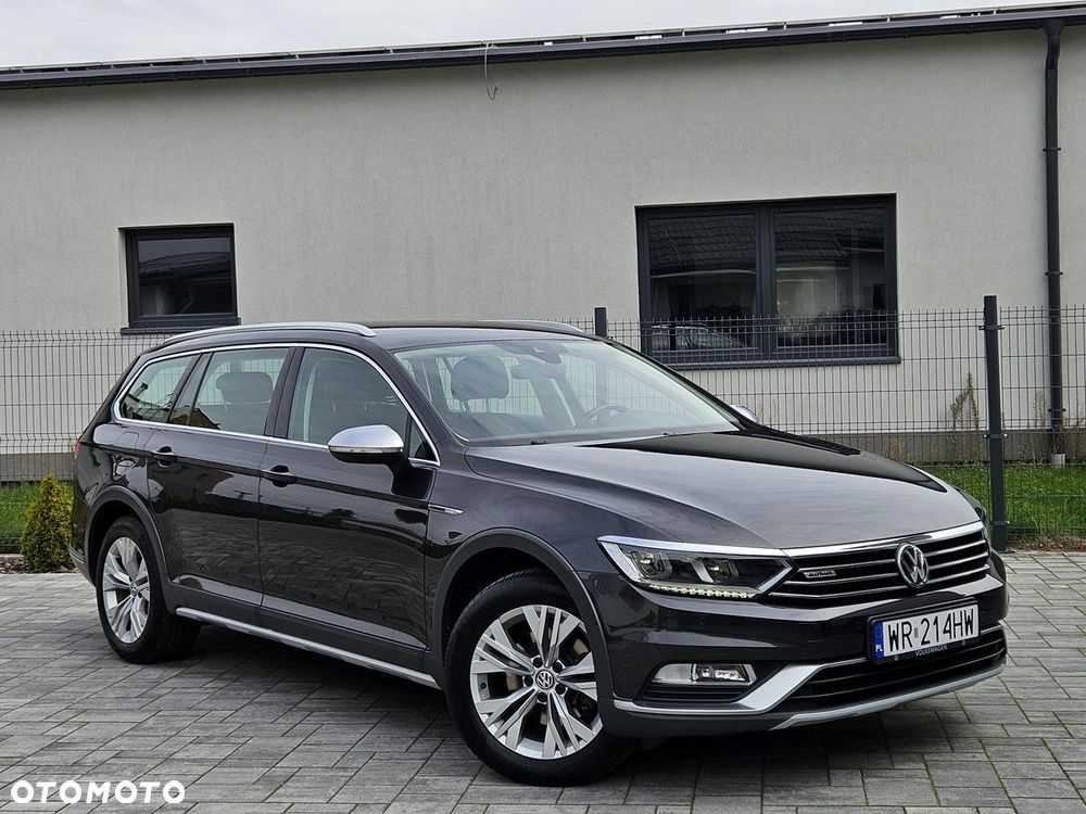 Volkswagen Passat Alltrack 2.0 TDI SCR DSG 4Motion - 16