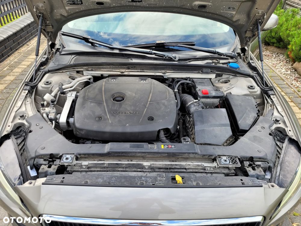 Volvo S60 T5 Momentum Pro - 21
