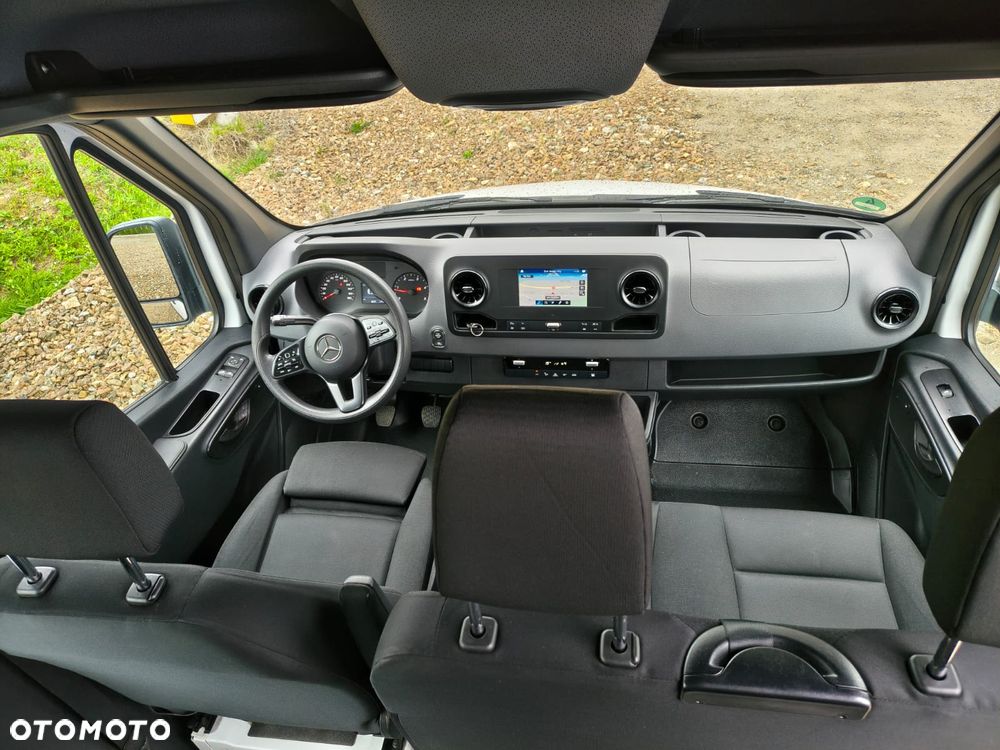 Mercedes-Benz Sprinter Maxi Brygadówka - 32