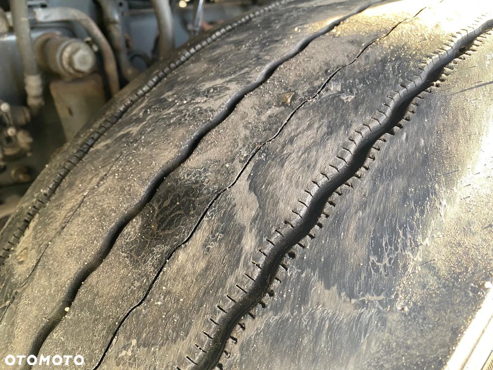 Renault D-WIDE + LOHR EUROLOHR - 38