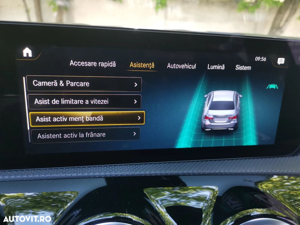 Mercedes-Benz A 180 7G-DCT AMG Line Advanced Plus - 17