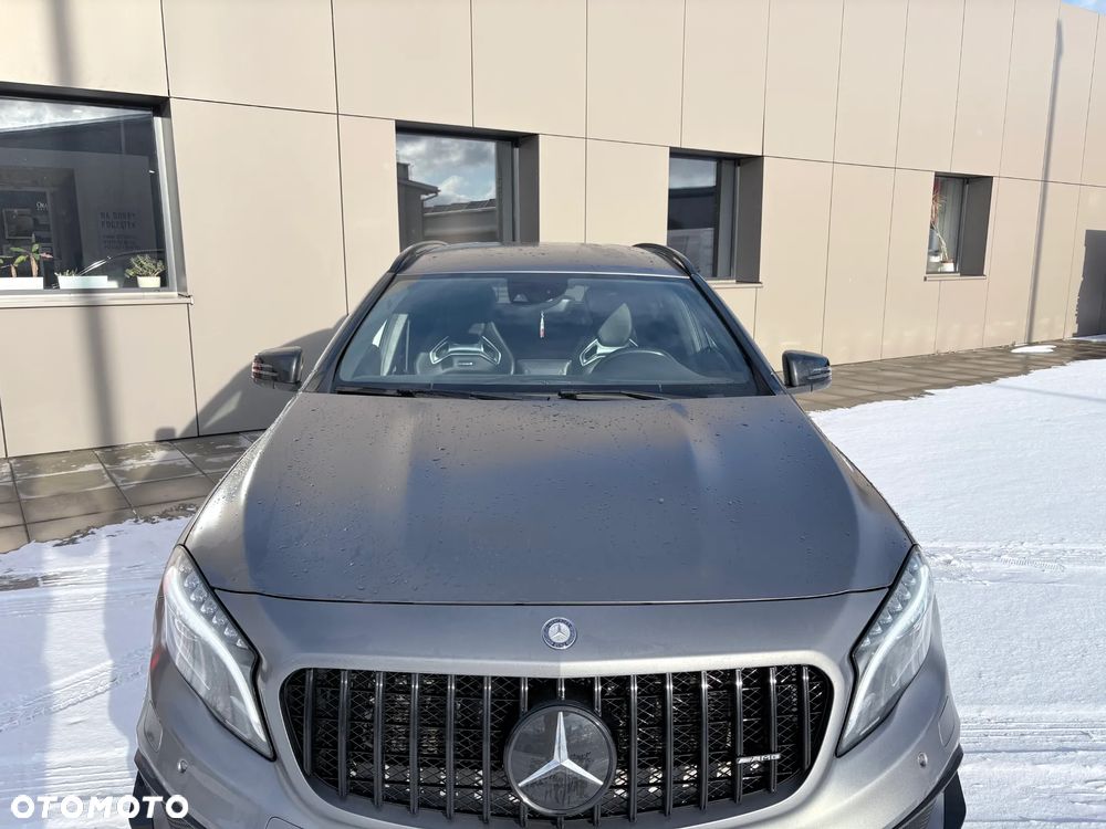 Mercedes-Benz GLA 45 AMG 4-Matic - 2