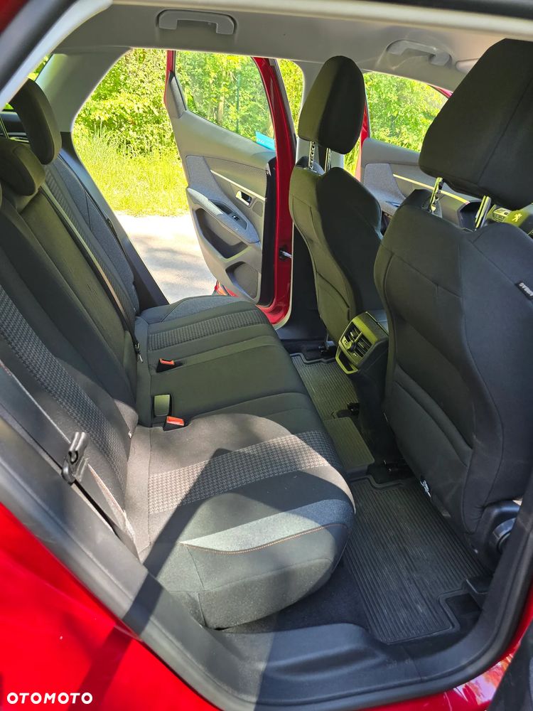 Peugeot 3008 PureTech 130 Stop & Start GPF Allure - 22