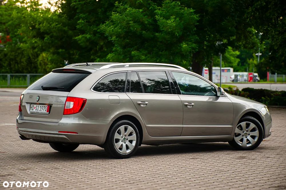 Skoda Superb 1.8 TSI Ambition - 14