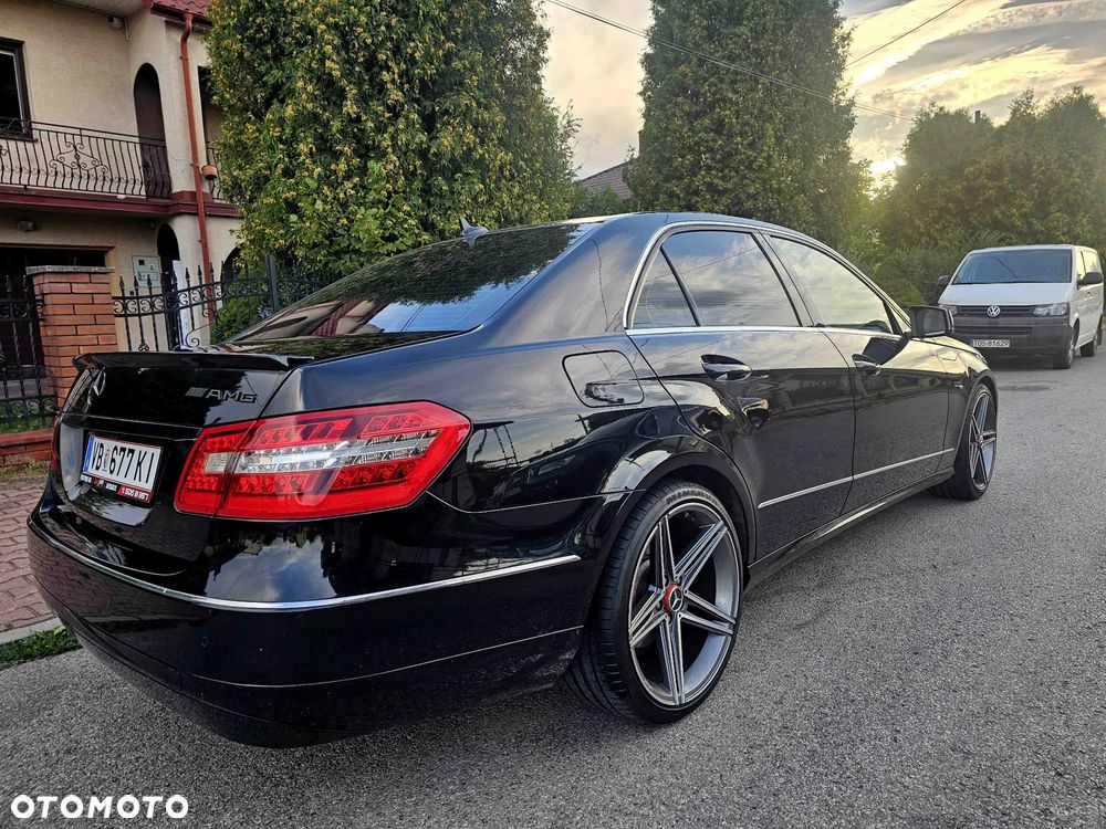 Mercedes-Benz Klasa E 200 BlueEFFICIENCY 7G-TRONIC Avantgarde - 9
