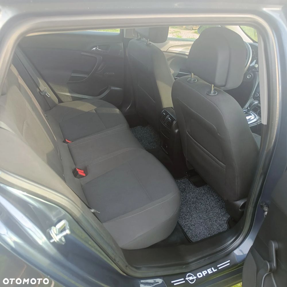 Opel Insignia - 15