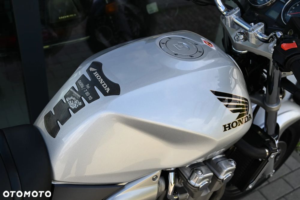 Honda CB - 10
