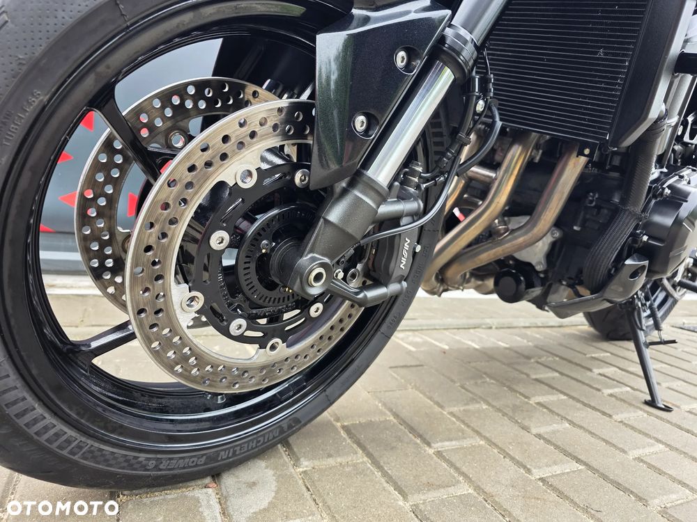 Kawasaki Z 900 - 15
