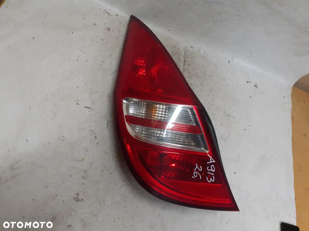 * LAMPA TYLNA LEWA TYŁ LEWO HYUNDAI I30 HB - 1