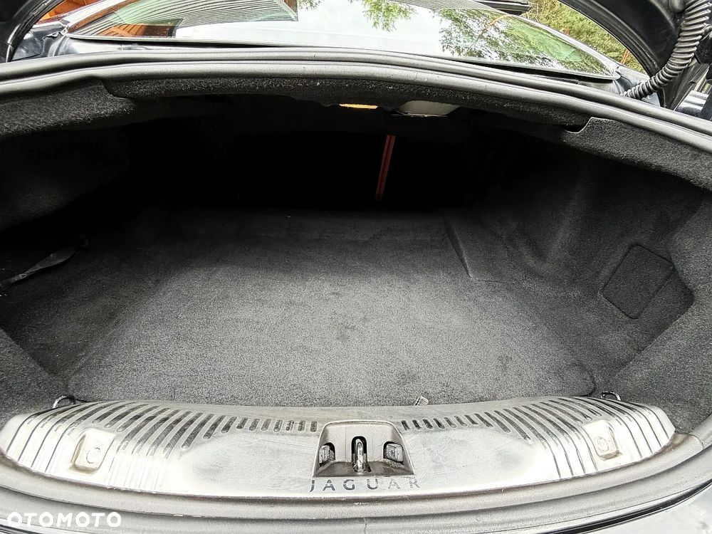 Jaguar XF 4.2 SV8 - 24