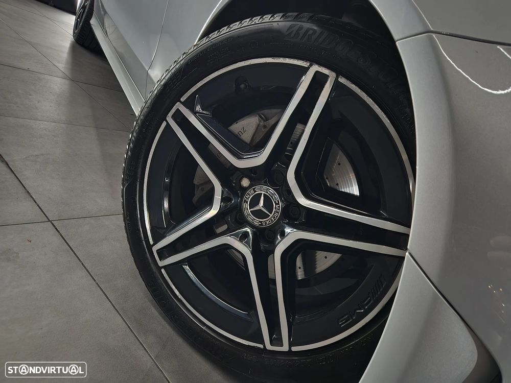 Mercedes-Benz C 220 d AMG Line — fotografia 3