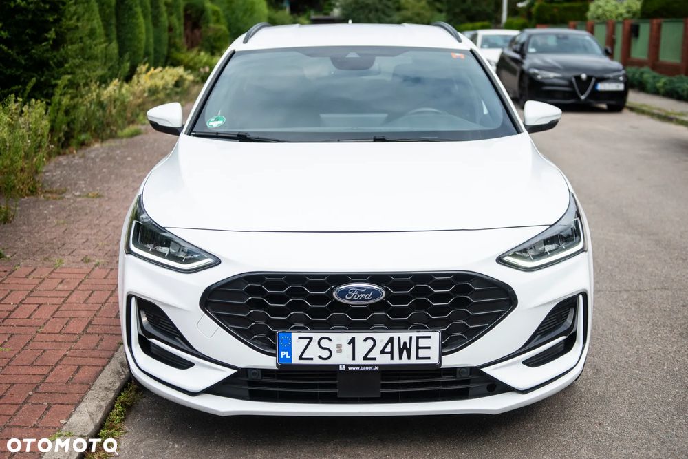 Ford Focus 1.0 EcoBoost Hybrid ST-LINE - 9