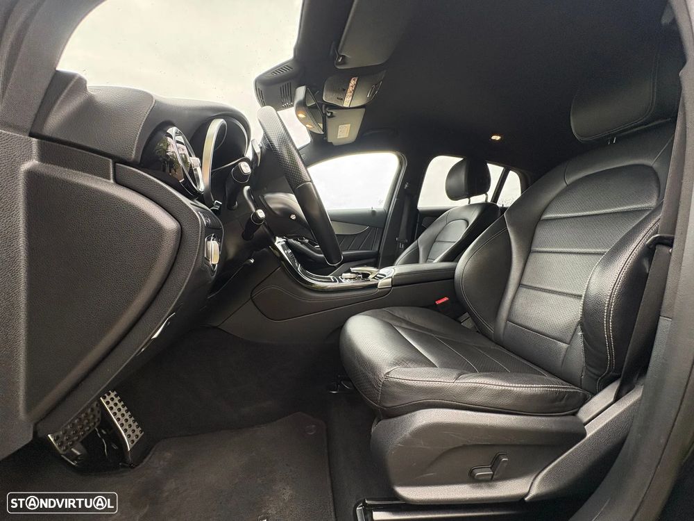 Mercedes-Benz GLC 250 d 4Matic 9G-TRONIC AMG Line - 32