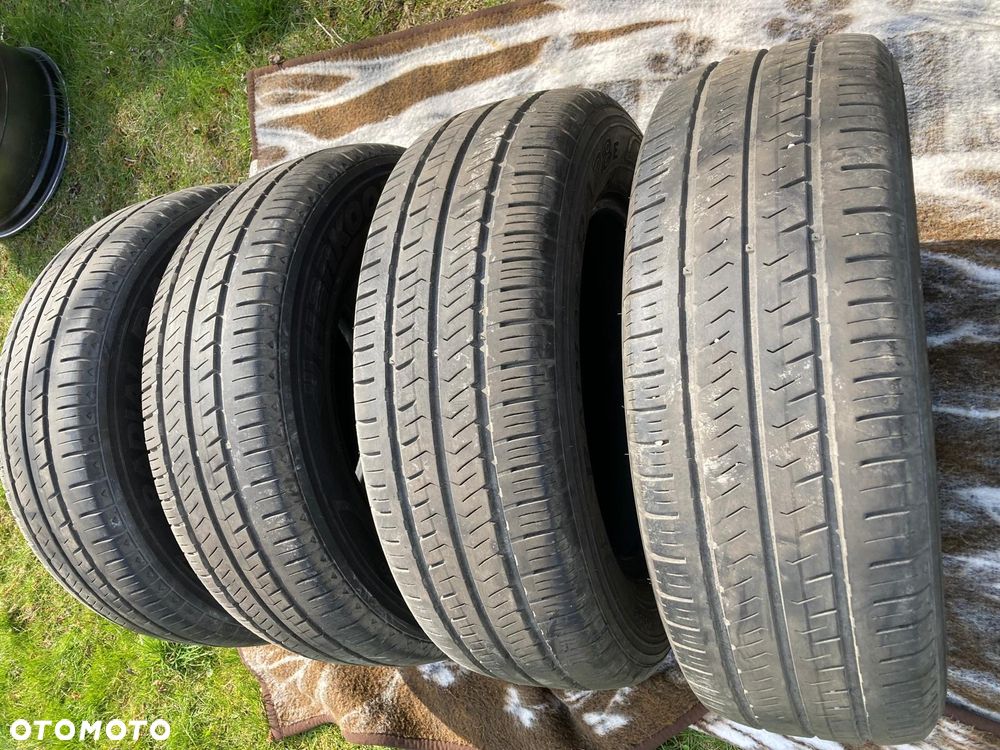 Hankook lato 215/65/16 C 106/104 T - 1