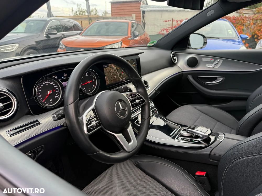 Mercedes-Benz E 220 d 4Matic T 9G-TRONIC Avantgarde - 5