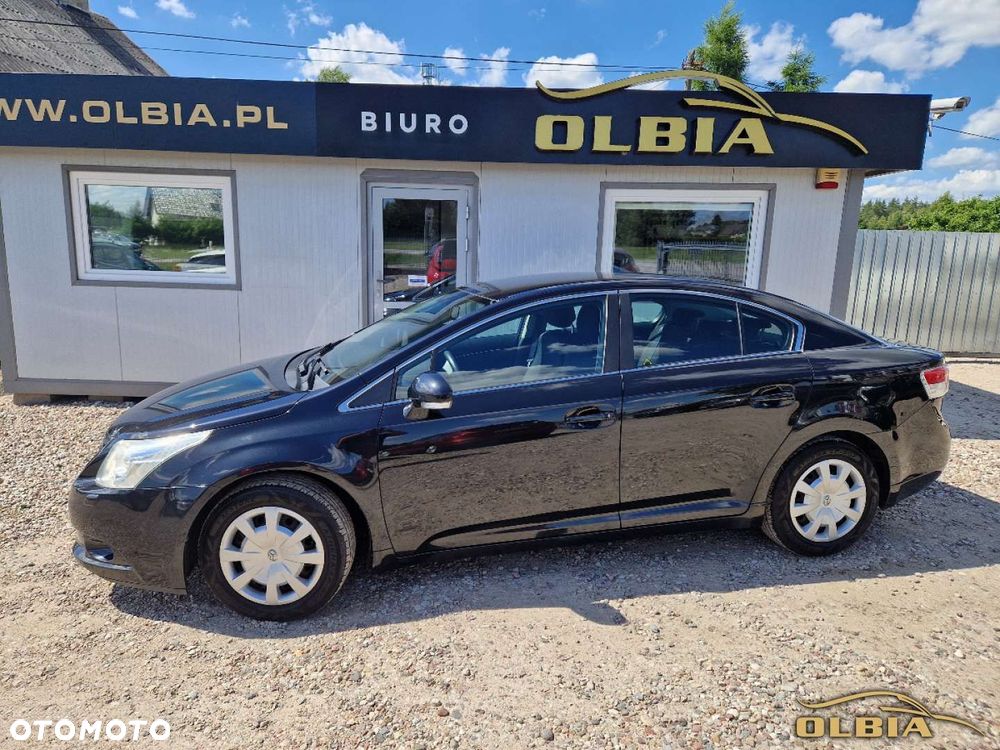 Toyota Avensis - 8