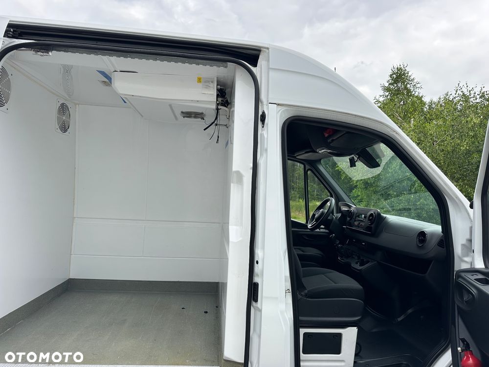Mercedes-Benz Sprinter Max Chłodnia - 13