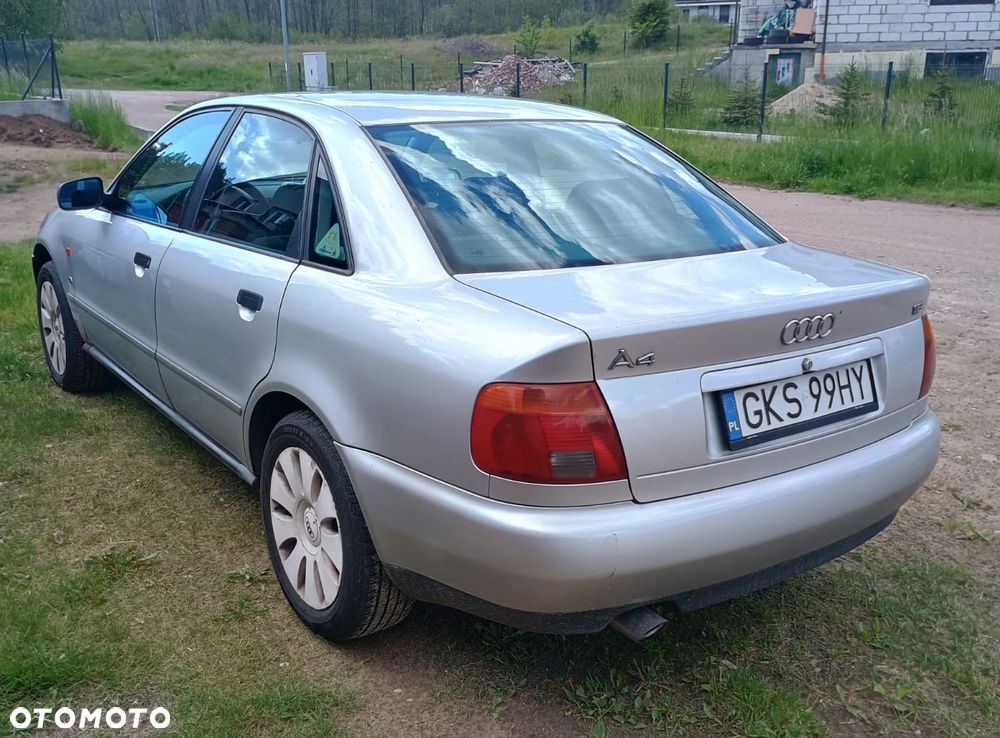 Audi A4 Limousine - 2