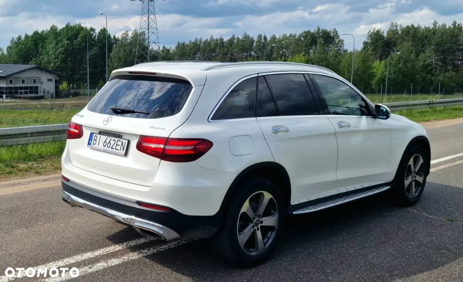 Mercedes-Benz GLC 300 4Matic 9G-TRONIC Exclusive - 4