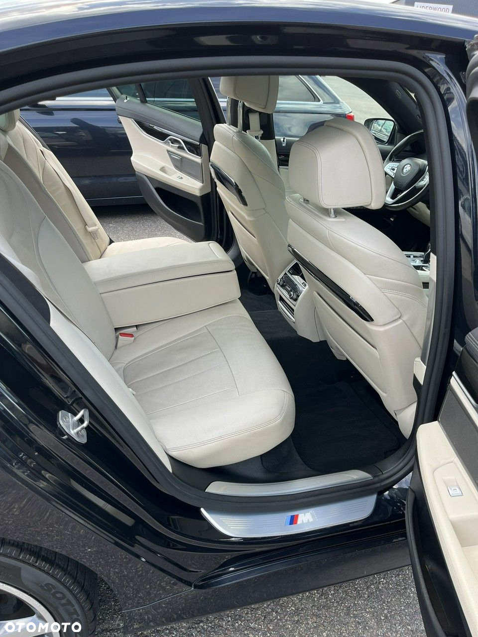 BMW Seria 7 740d xDrive - 22
