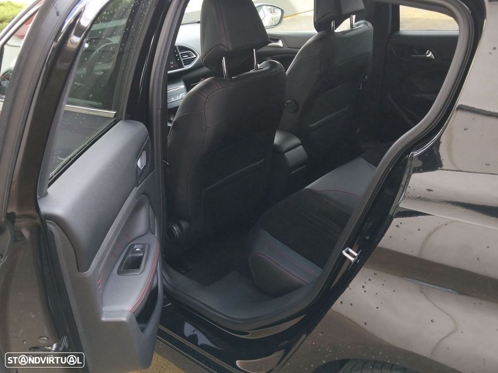 Peugeot 308 1.6 e-THP GT - 13