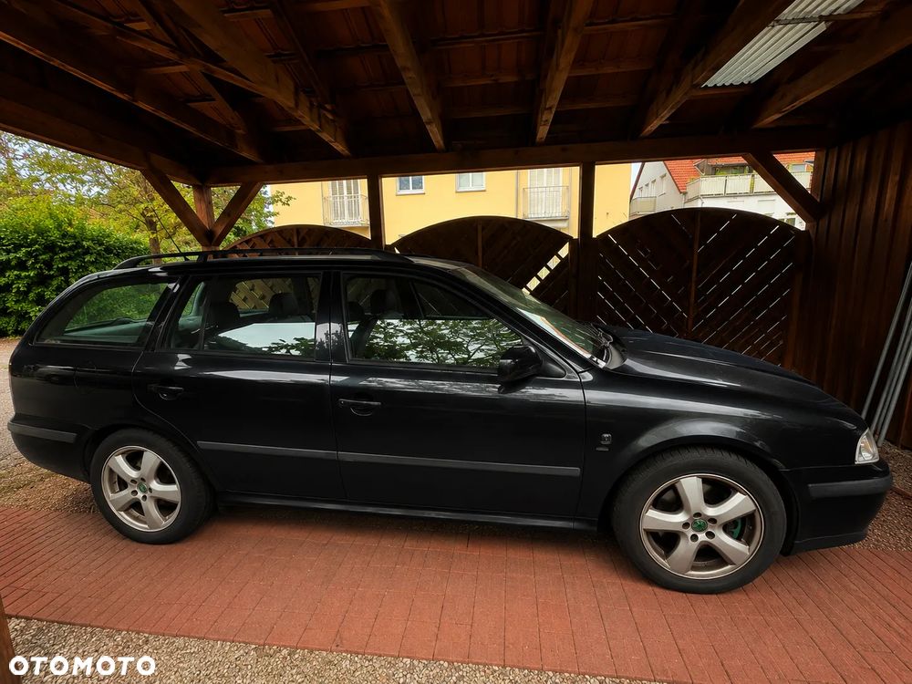 Skoda Octavia 1.8 T RS - 2
