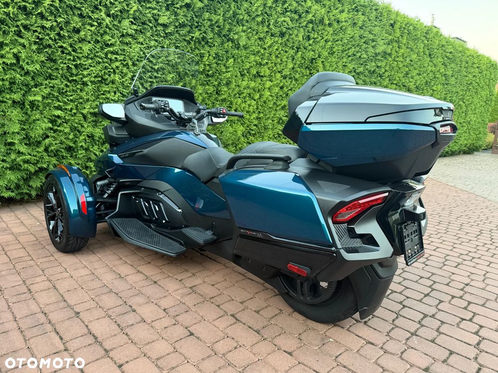 Can-Am Spyder - 4
