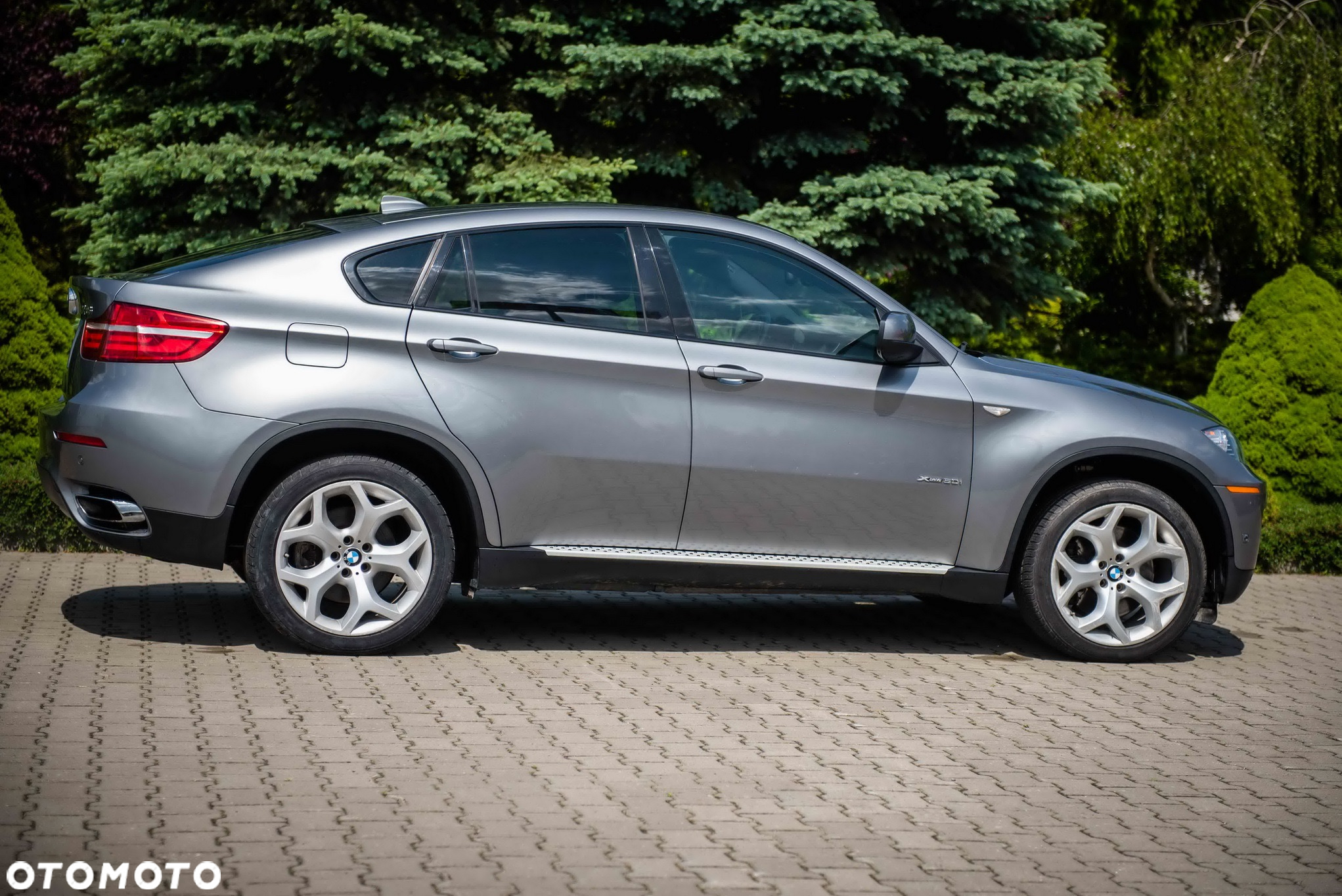 BMW X6 xDrive50i - 14